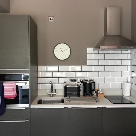 Park Lane Aparthotel By Urban Space Κάρντιφ Εξωτερικό φωτογραφία