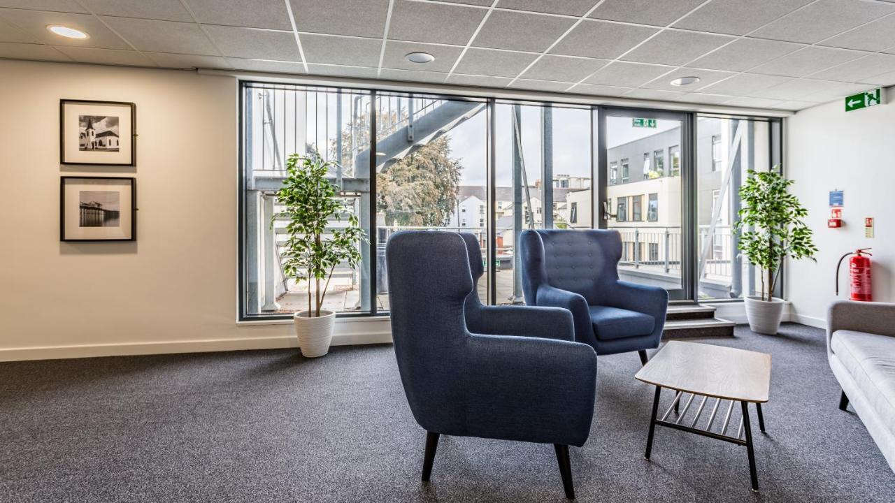 Park Lane Aparthotel By Urban Space Κάρντιφ Εξωτερικό φωτογραφία